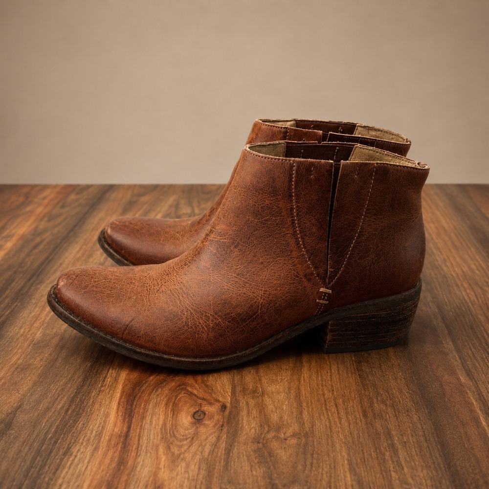 Matisse Womens Brown Distressed Leather Western Ankle Boots Size 7.5 M Brazil